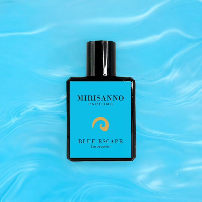 Blue Escape EDP parfymflaska – elegant design av Mirisanno
